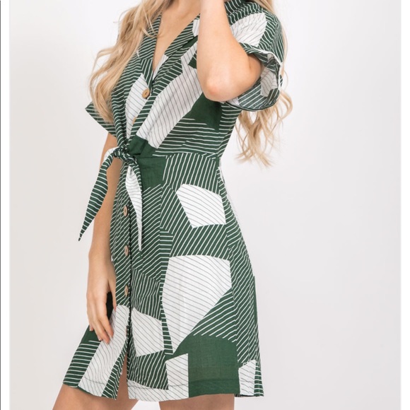 NEW! Retro Print Tie Front Dress - Picture 2 of 4